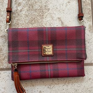 Dooney and Bourke crossbody plaid color